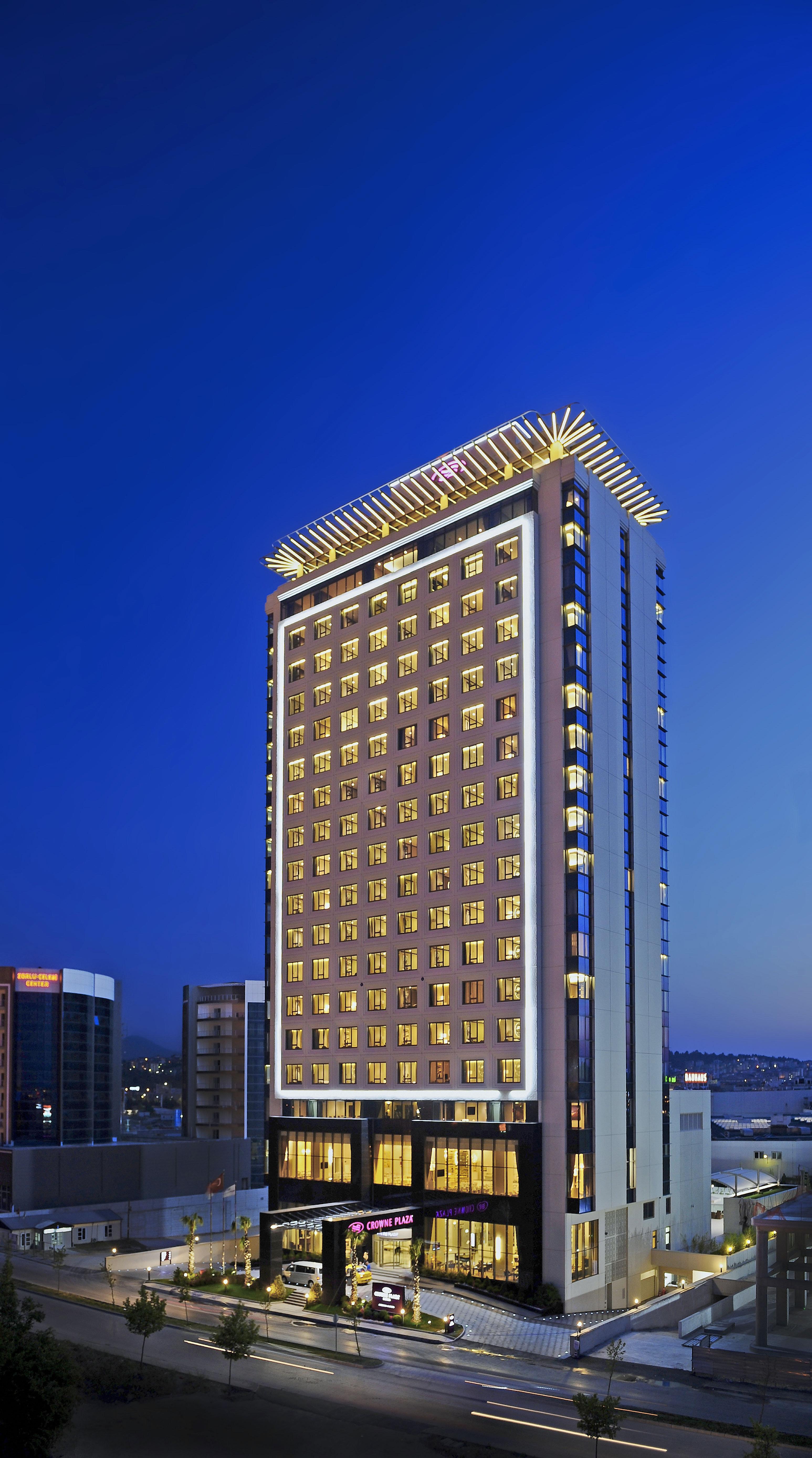 크라운 플라자 부르사 컨벤션 센터 앤드 테르말 스파 호텔 부루사 외부 사진 Hilton Garden Inn, Tehran