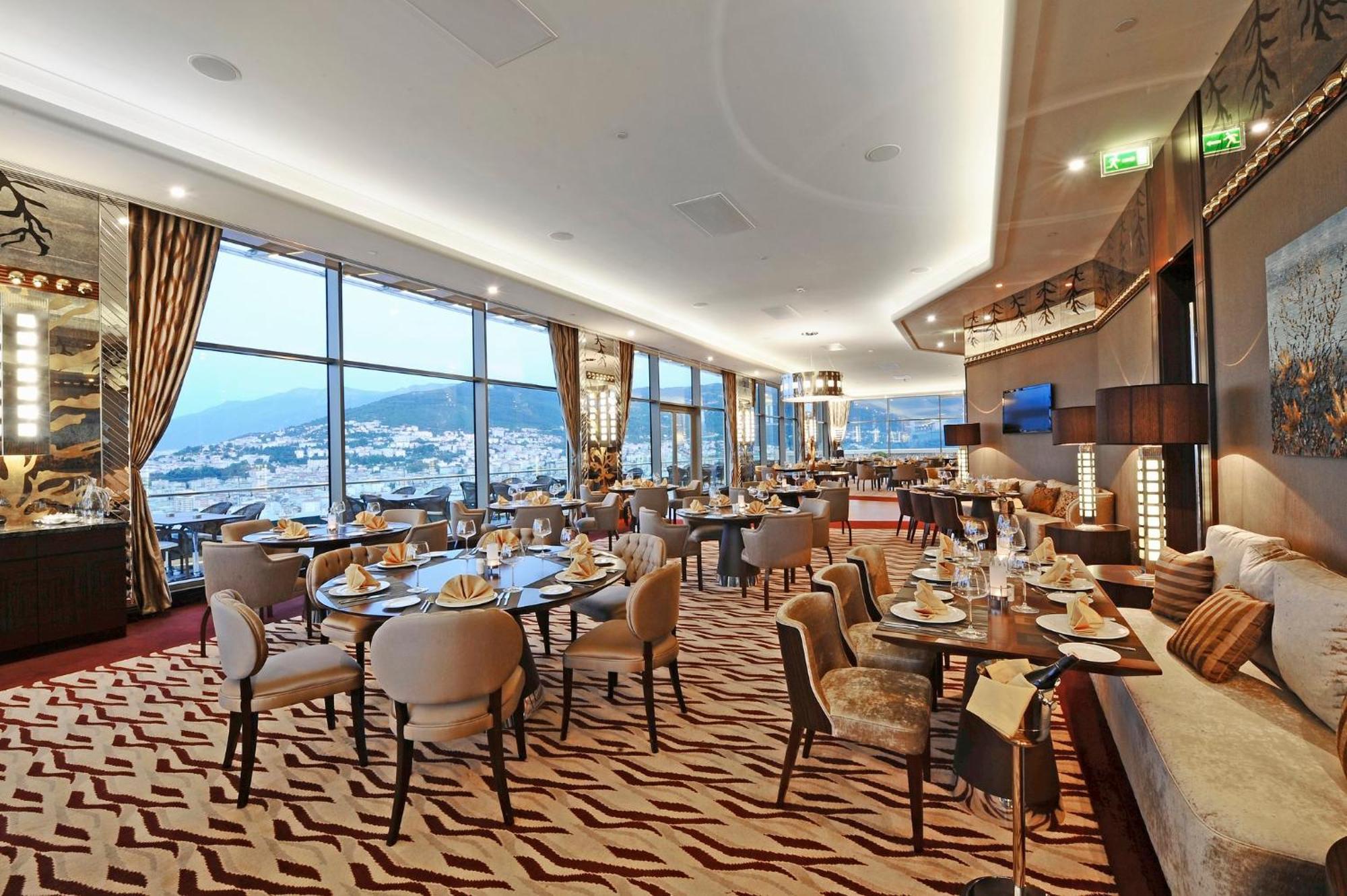 크라운 플라자 부르사 컨벤션 센터 앤드 테르말 스파 호텔 부루사 외부 사진 The 360 Restaurant